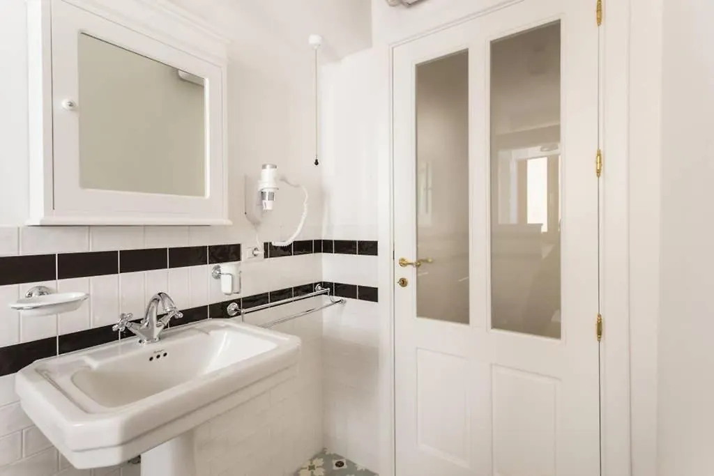 Stylish One Bedroom Flat Bosa 0*,